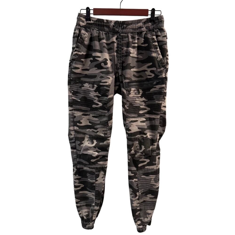 Ring of Fire Men’s Camouflage Jogger Pants Size M